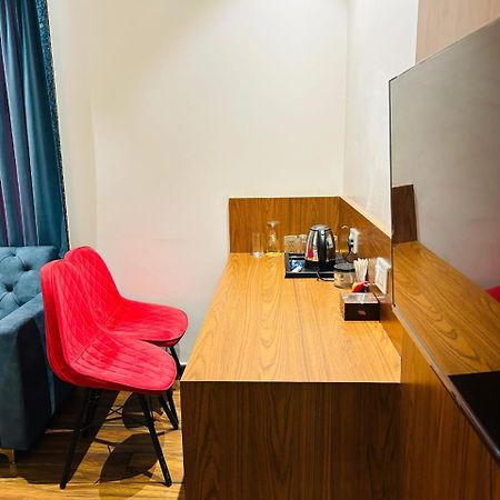 קאנפור Hotel Swarn Bhoomi מראה חיצוני תמונה
